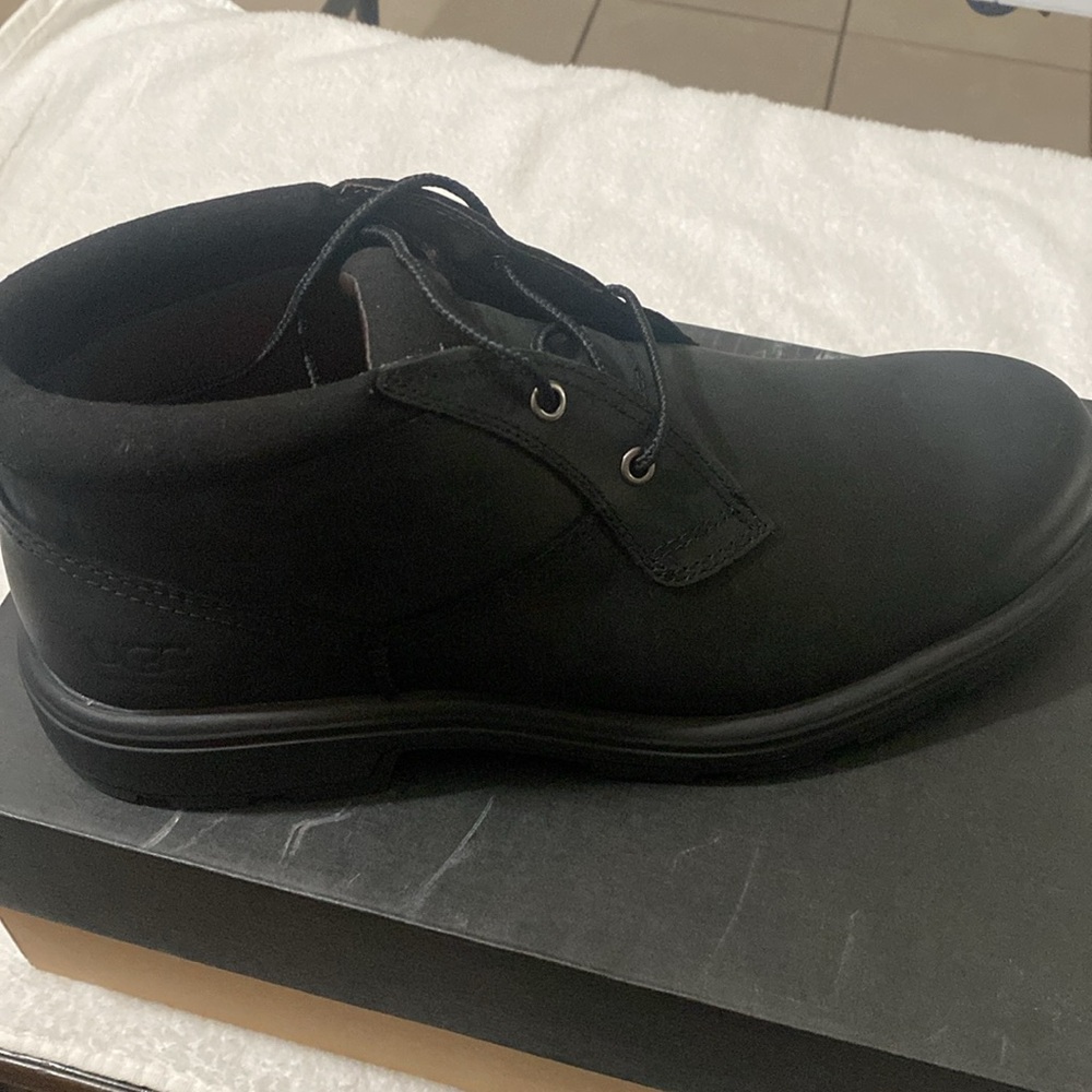 New UGG - BILTMORE CHUKKA WATERPROOF LEATHER SIZE 11